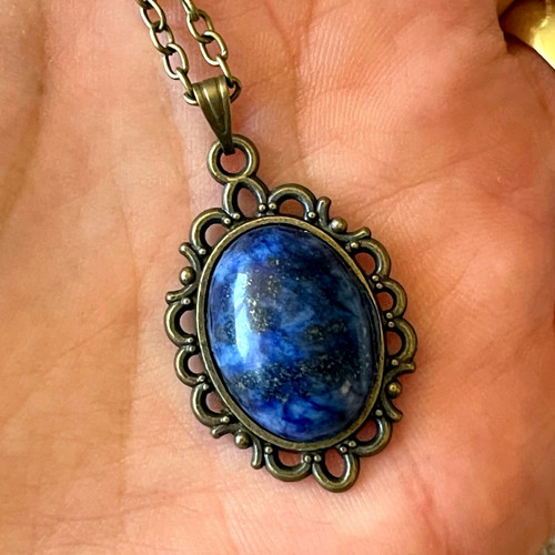 Vintage přívešek s lapisem lazuli N0001