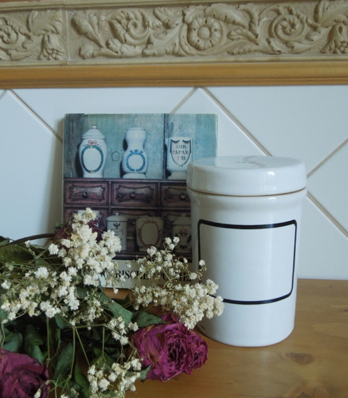 Stará značená porcelánová dóza - stojatka