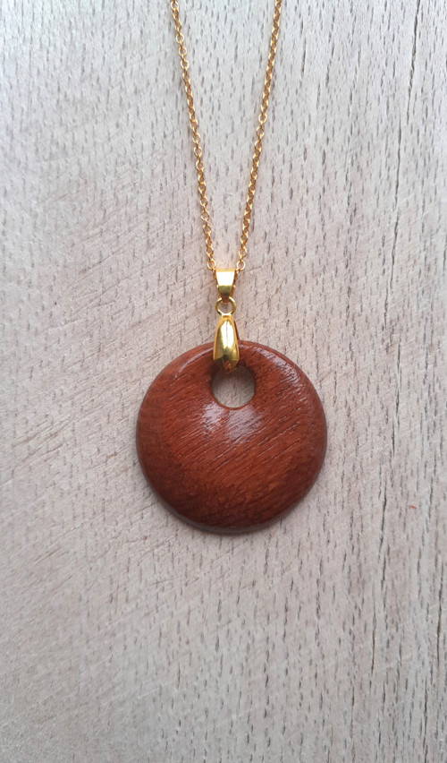 Přívěsek ze dřeva leopardwood (č.109)