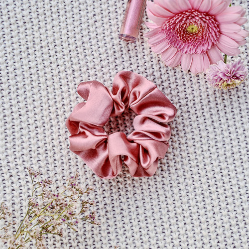 DUSTY PINK - hedvábná scrunchie KLASIK