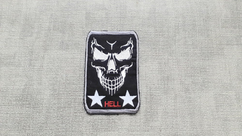 Nášivka Hell — foto 1