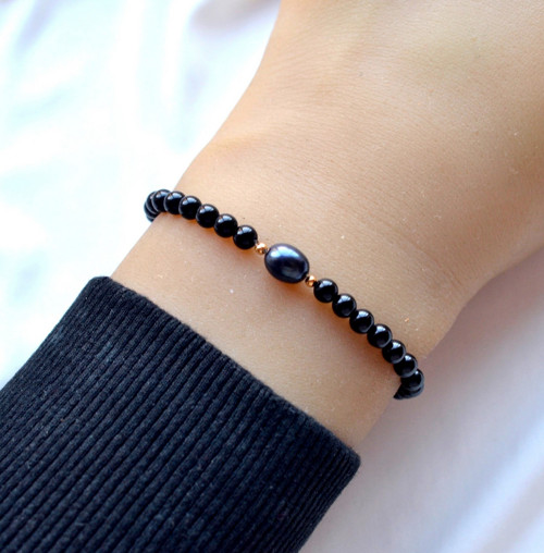ONYX 0.4*ŘÍČNÍ PERLA*jemný náramek