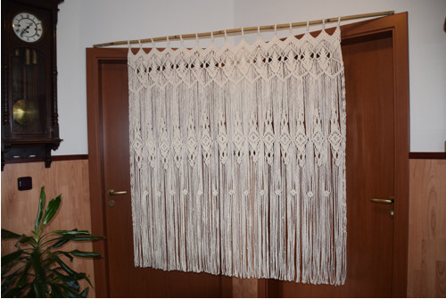 Macramé drhaná záclona 135x135cm
