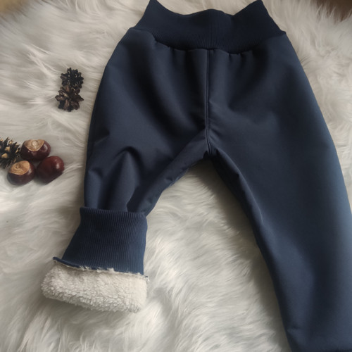 Softshellové kalhoty s beránkem s kapsami na přání — foto 1