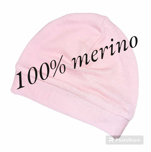 Čepička z merina 6 - 9 měs