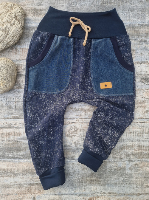 *baggy* jeans ... rostoucí s kapsami