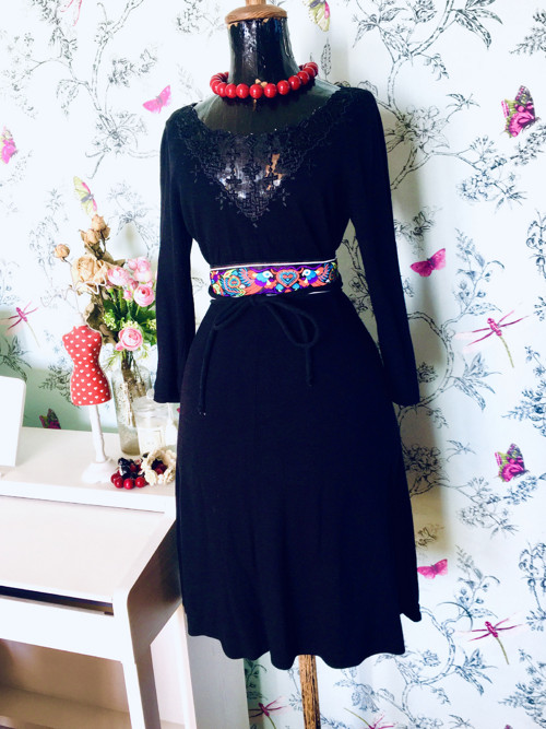 Little black dress — foto 1
