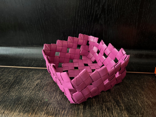 Papírový košík - recyklovaný materiál