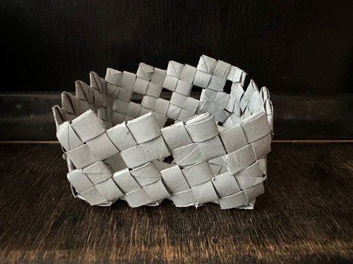 Papírový košík - recyklovaný materiál