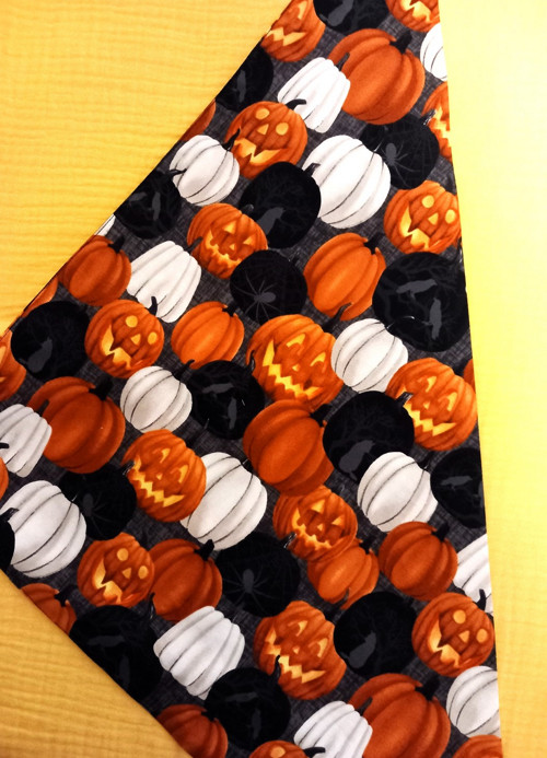 Dětský šátek na halloweenskou párty