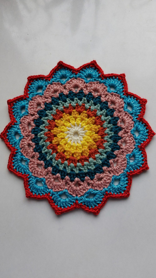 Háčkovaná podložka - mandala
