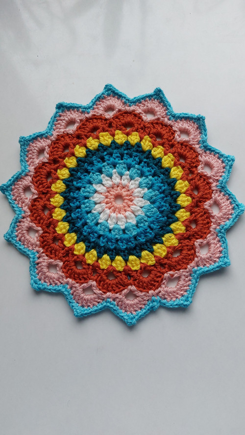 Háčkovaná podložka - mandala