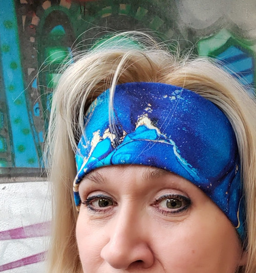 Modrá mramorová čelenka — foto 1