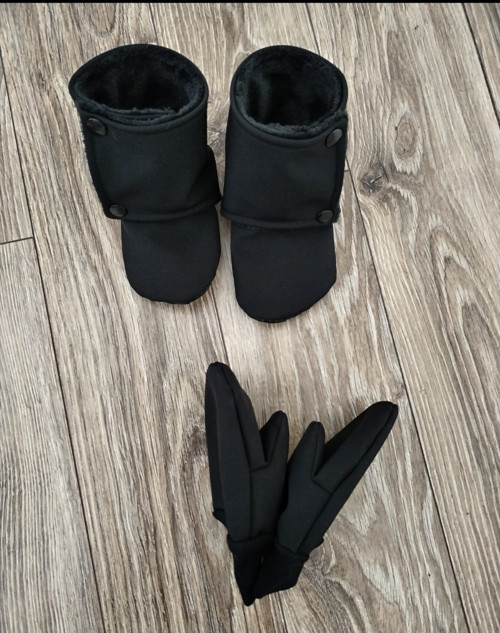 Palcové rukavice — foto 1