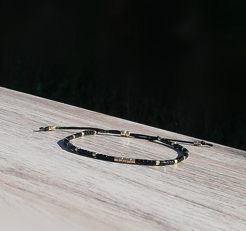 80*Jemný náramek Luxury black*