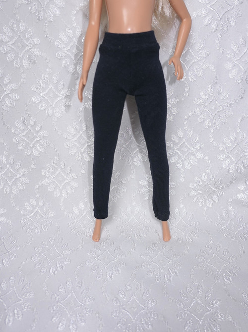 Tmavomodré legíny pro Barbie — foto 1