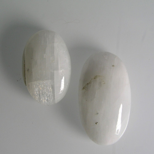 Duhový měsíční kámen, 30,02 ct./2 ks, 19,5-24,1 mm