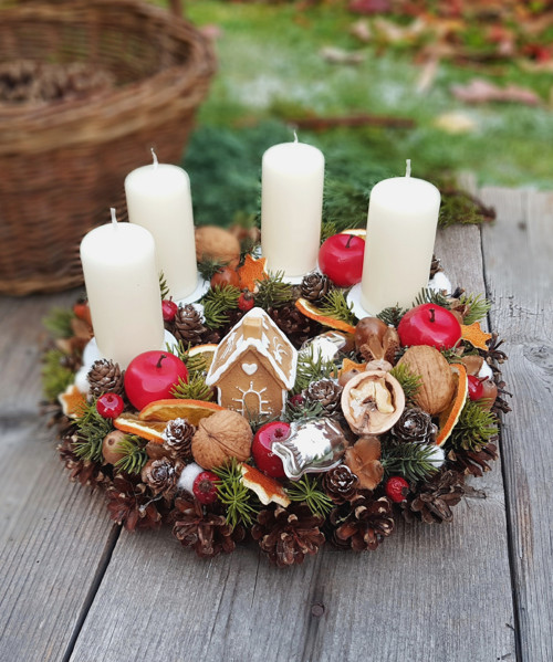 Adventní věneček "Perníková chaloupka" — foto 1
