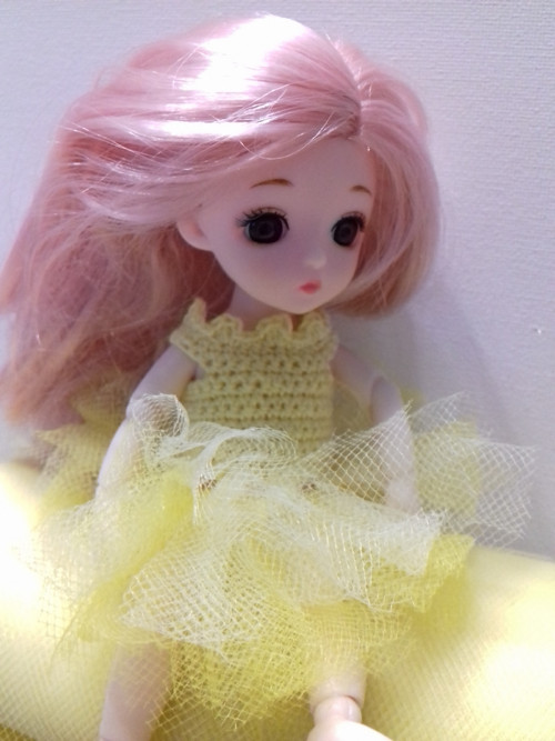 Obleček pro BJD panenku 16 cm žlutý tutu