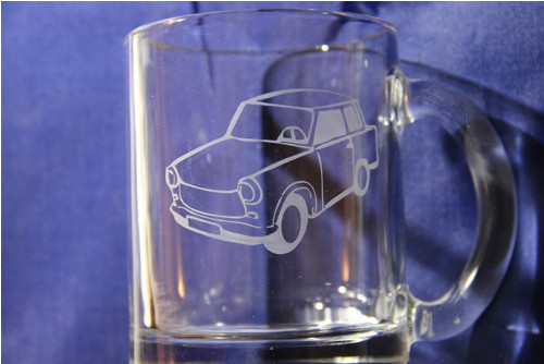 TRABANT TRABI TRABANTÍK hrníček na čaj kavu