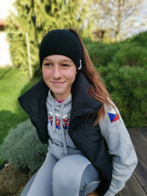Super high čelenka - černá — foto 1