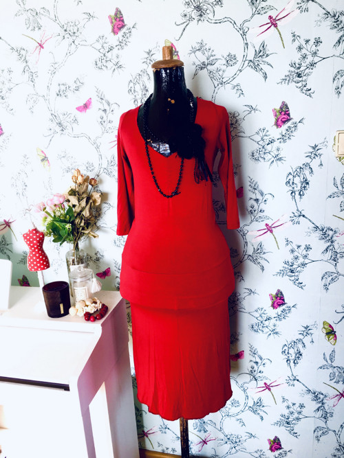 Little red dress — foto 1