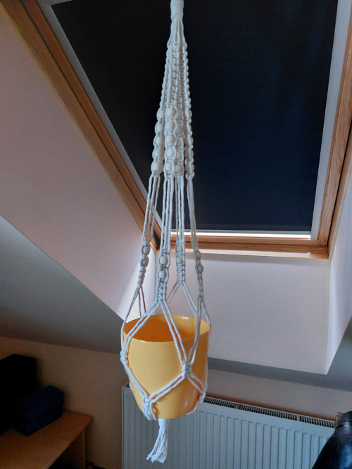 Macramé závěs na květináč — foto 1