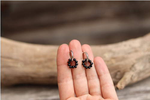 Náušnice s minerálom spinel