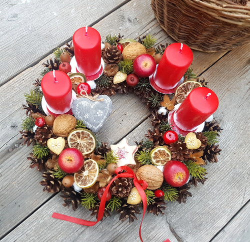 Adventní věneček na stůl — foto 1