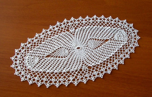 Dečka oválná bílá 38 x 21 cm