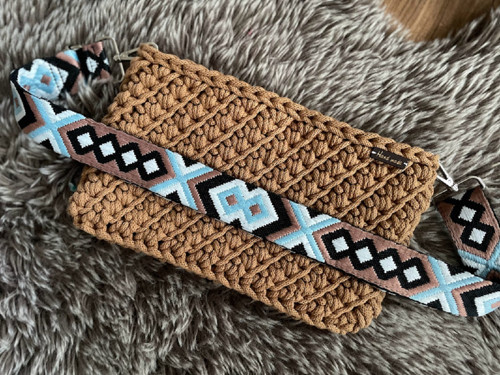 Hnědá crossbody kabelka