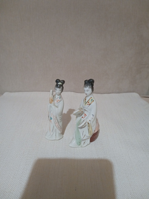 Porcelánové sošky japonek