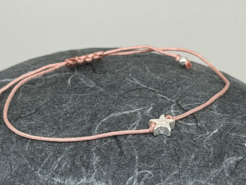 Minimalistický náramek - Tiny star (starorůžová) — foto 1