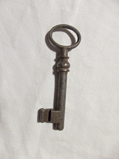 Klíč od zadních vrátek č.32