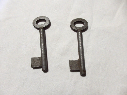 Jsou stejné č. 34 a č. 35