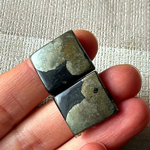 Markazit pyrit kabošony obdélník pár / 18x17x5mm