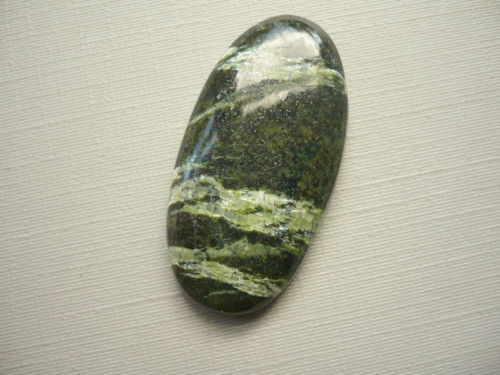 Kabošon serpentinitu 34 mm, č.32f — foto 1