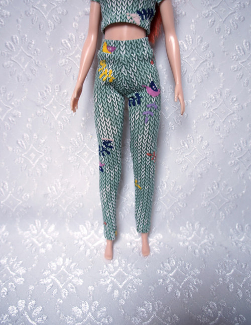 Legíny pro Barbie — foto 1
