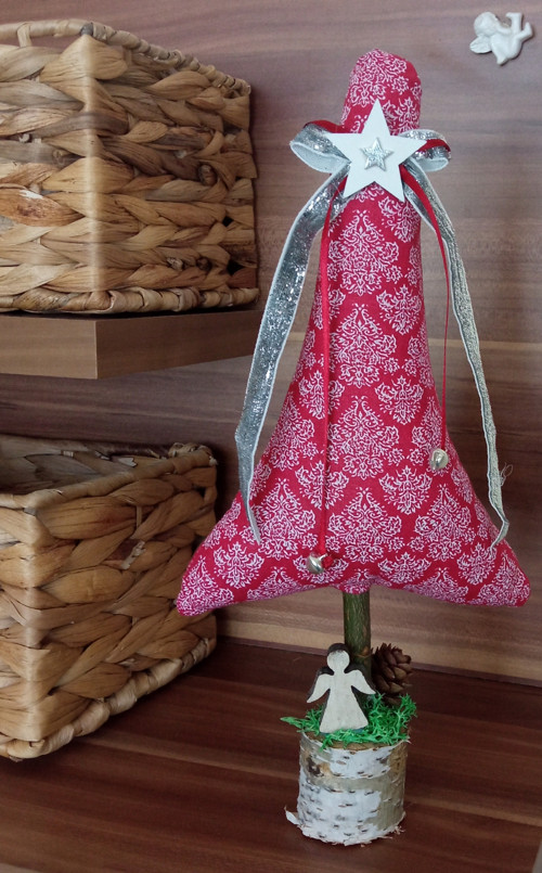 Stromeček vínový s ornamenty