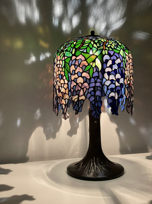Tiffany lampa Wisteria