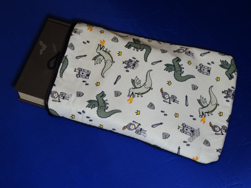 Obal na knihy/tablet rytíři a draci