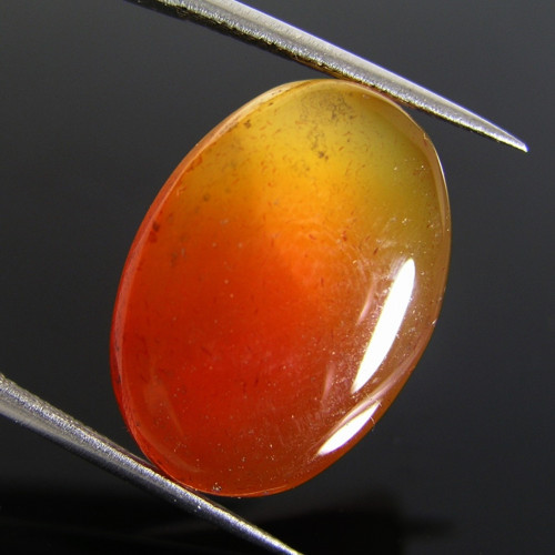 Oranžový Chalcedon, 22,31 ct., 23,8x16,7x6,5 mm