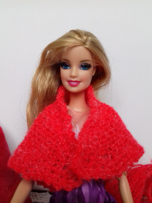 Šatičky pro Barbie č. XIV - šátek — foto 1