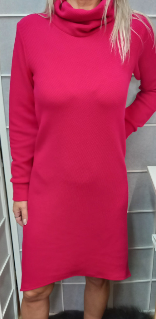 Šaty s rolákem-3D efekt-Magenta