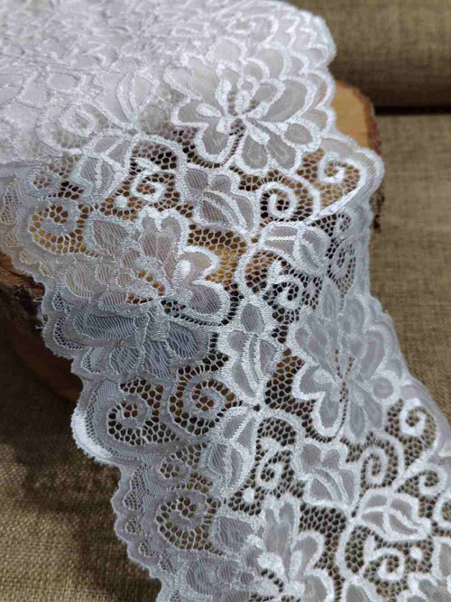 Elastická krajka / vsadka / běhoun šíře 15 cm — foto 1