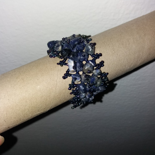 Náramek ručně vyrobený - lapis lazuli + korálky