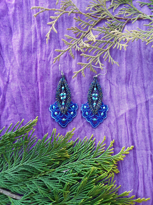 3D oválky s krajkou/metallic blue