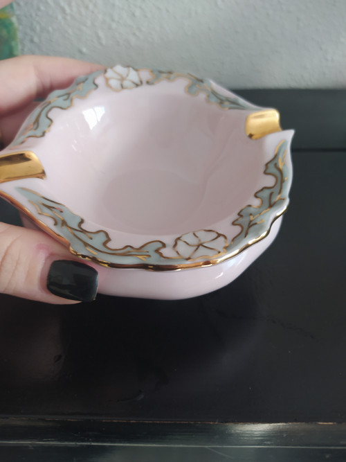 Růžový porcelánový popelník - Renata HC Chodov