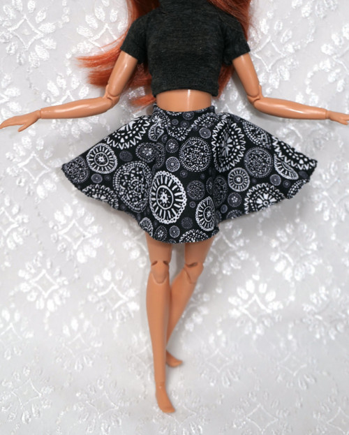 Barbie - kolová sukně — foto 1