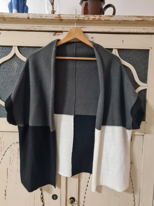 Kostkománie, kardigan, oversized — foto 1
